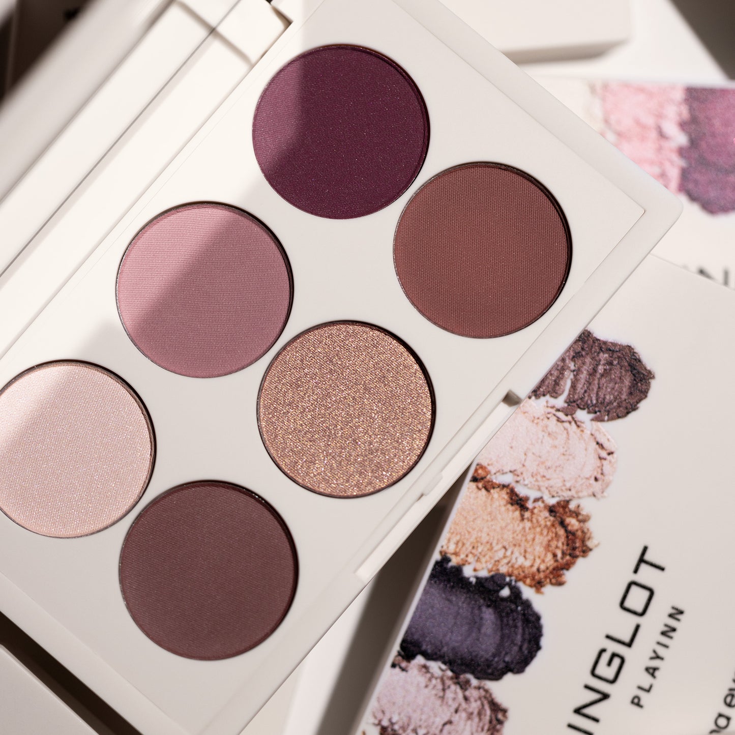 CREACH PEACH Eyeshadow Palette