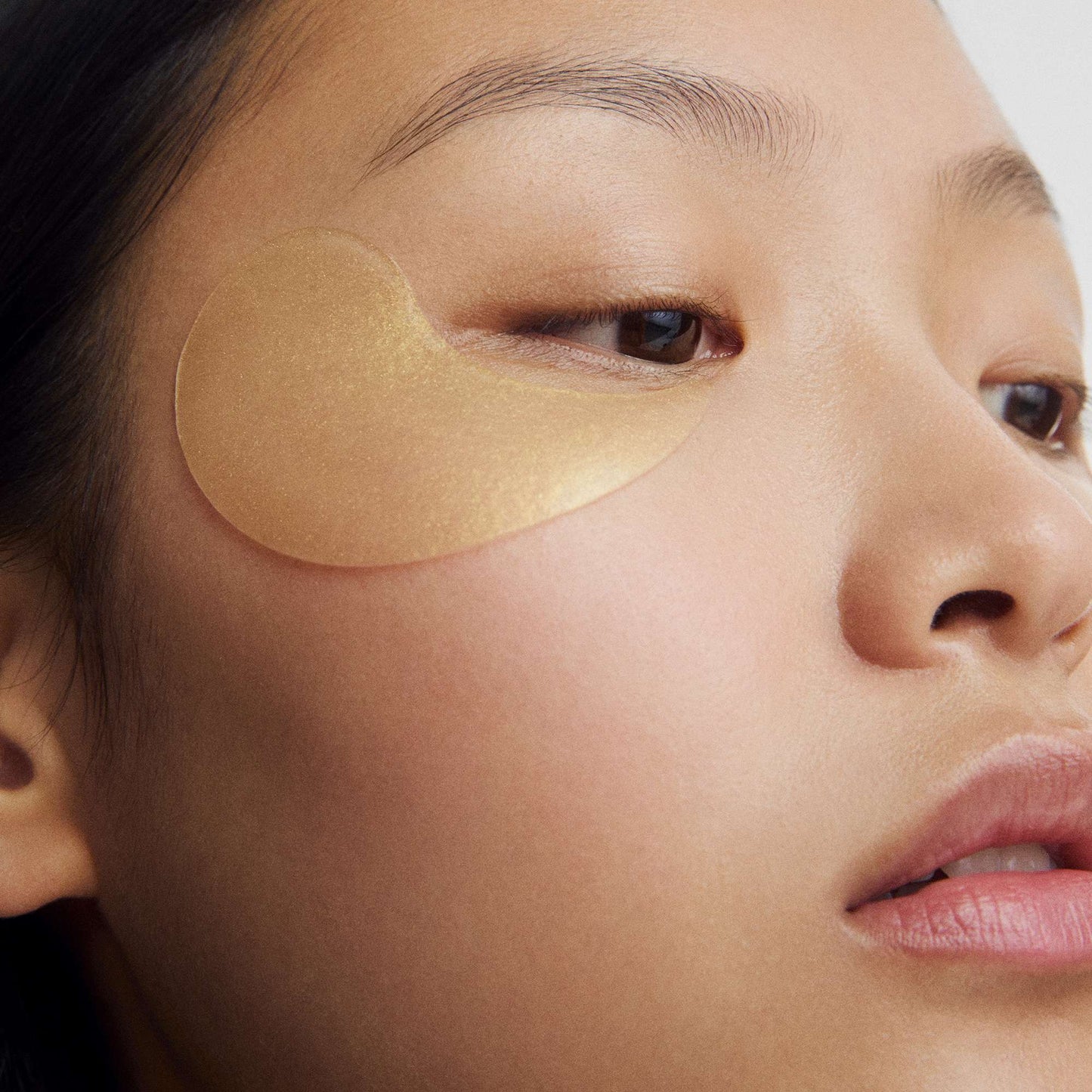 Lifting Eye Patches with Collagen