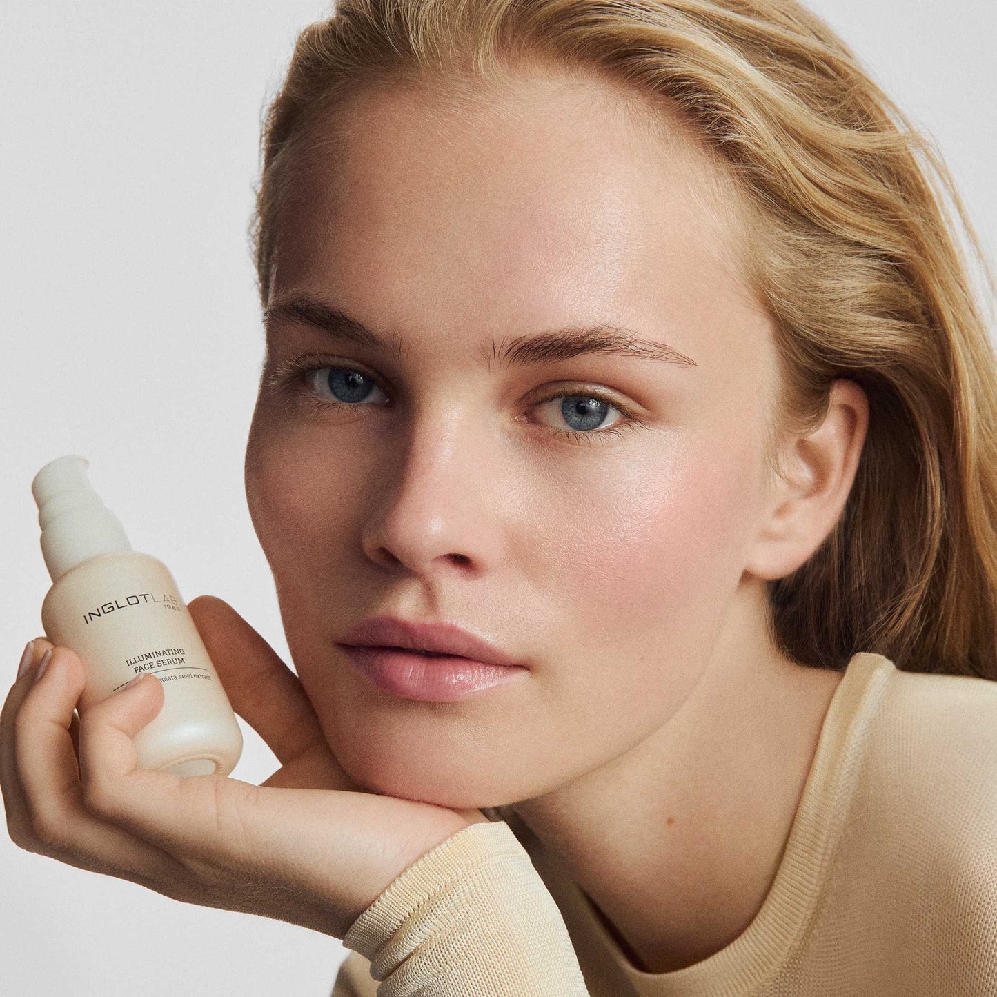 Illuminating Face Serum