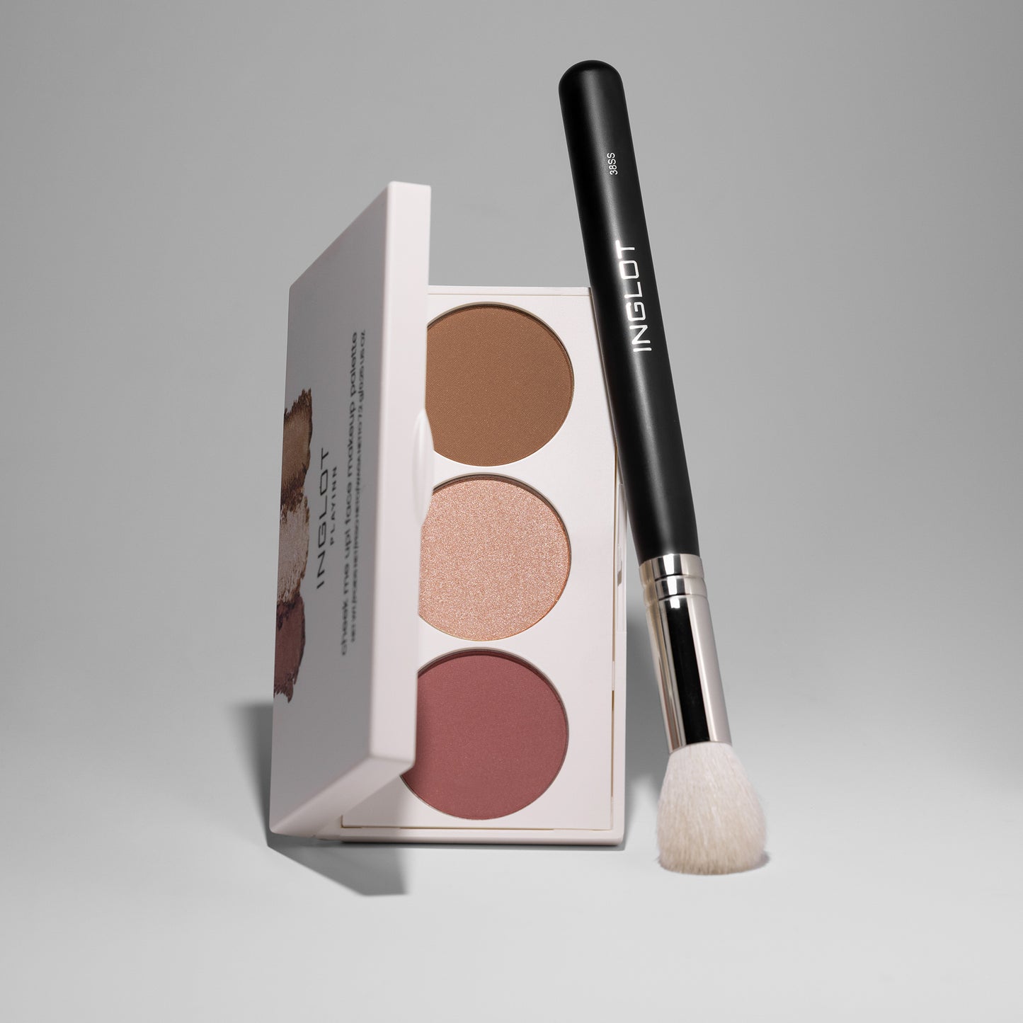 CHEEK ME UP! face makeup palette